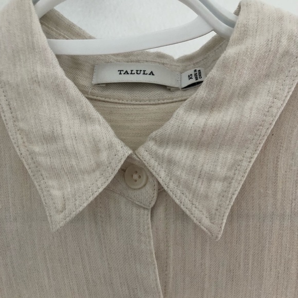 Aritzia Talula Button up top size XS - Picture 1 of 3